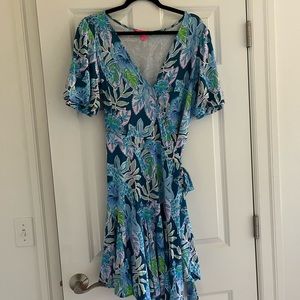 Fun wrap, Lilly Pulitzer dress